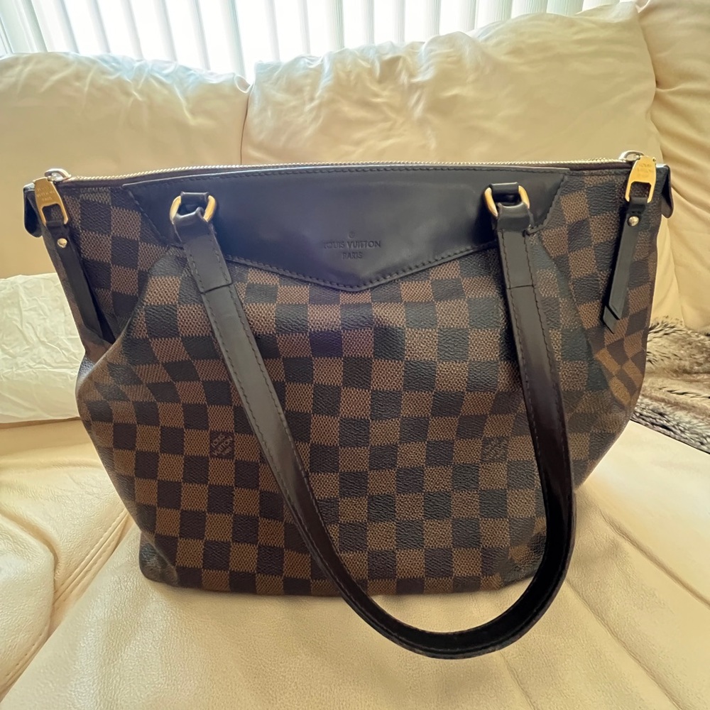 Louis Vuitton Chelsea Tote